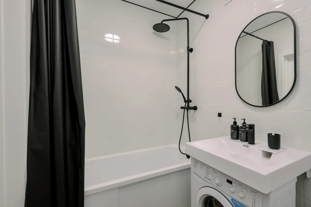 Великолепная студия, совмещенная с лоджией, для двоих гостей