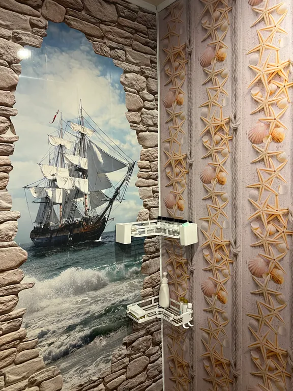 Уютный бревенчатый двухэтажный дом