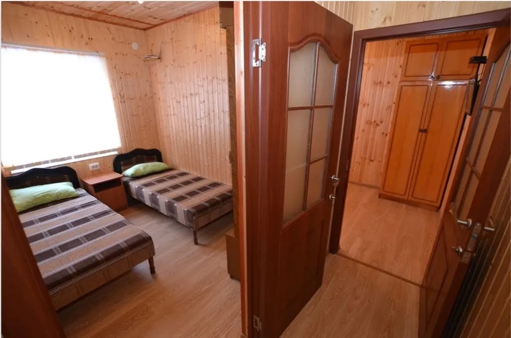 Двухкомнатная квартира с балконом на втором этаже #3