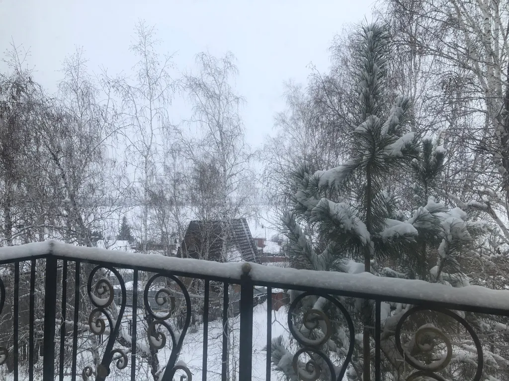 Дом с видом на озеро и горы на озере Банном