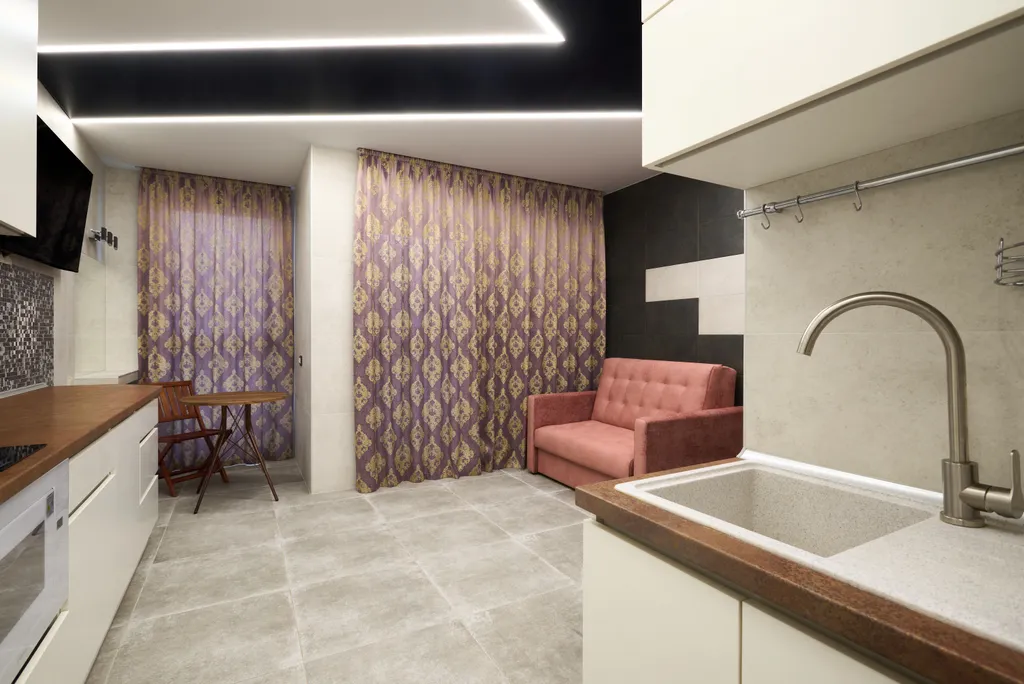 Студия с новым ремонтом (метро 5 минут пешком)