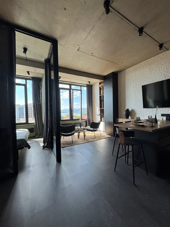 Квартира Большая 1к квартира в стиле эко-лофт, с панорамным видом на море — Геленджик