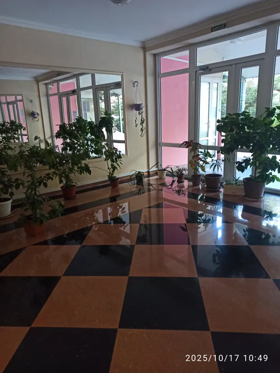 Квартира Квартира с потрясающим видом на море в элитном доме — Алушта