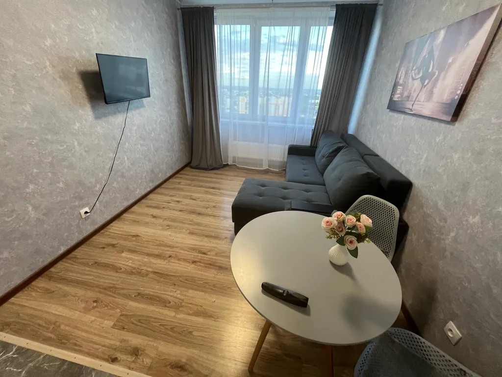 Квартира с видом на пруд