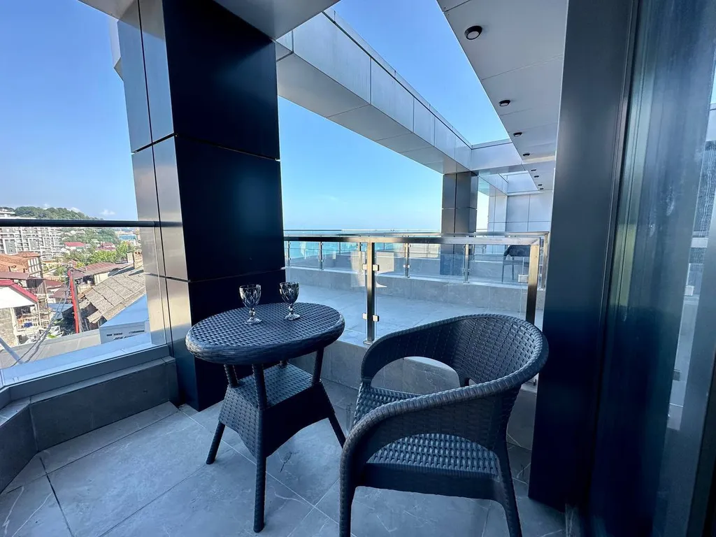 Морской Каскад. Роскошная студия на берегу моря. Бассейн. МК-13