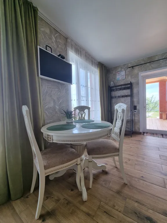 Гостевой дом с террасой, панорамной баней и чаном