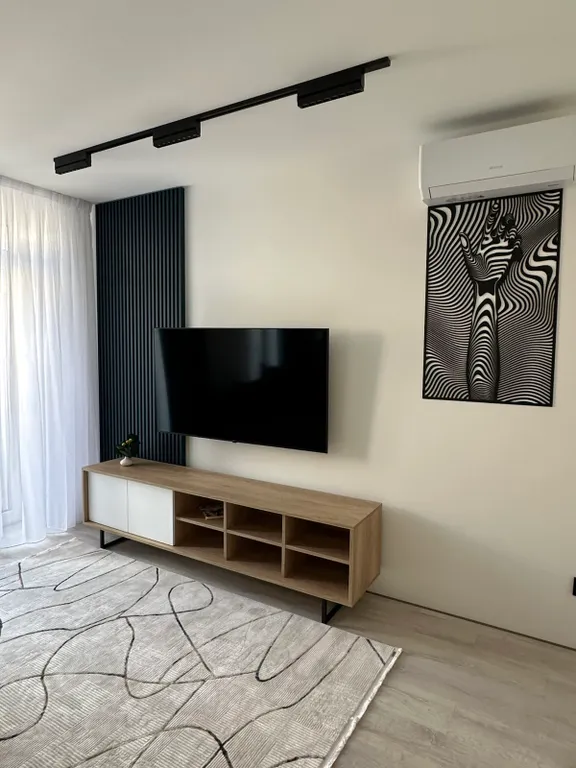 Эксклюзивная евродвушка с просторной террасой в самом сердце города