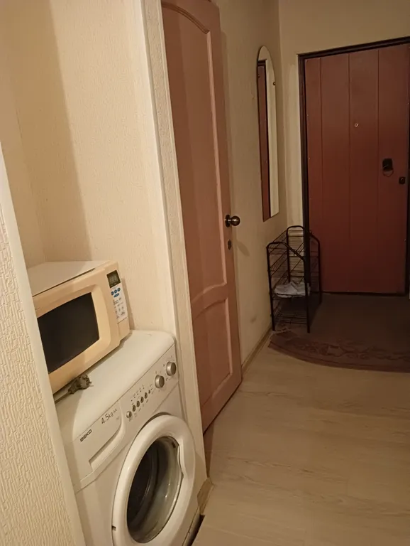 Студия на остановке Округ Галле