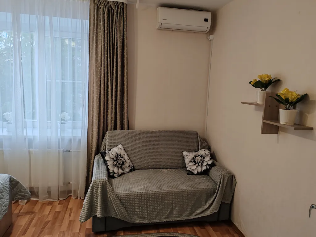 Квартира Большая и уютная квартира недалёко от центра с Кондиционером — Великий Новгород