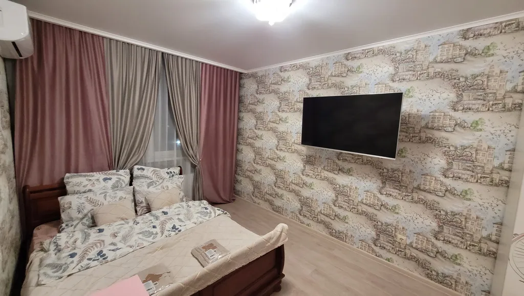 Уютная и большая квартира с видом на Храм