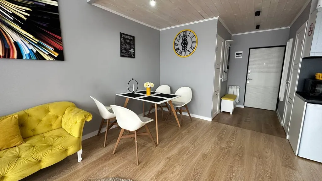 Дом в стиле БарнХаус с тёплым бассейном