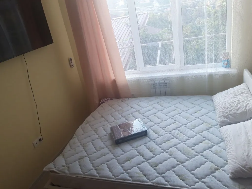 Квартира Квартира Уютная студия с видом на горы в охраняемом дворе — Сочи