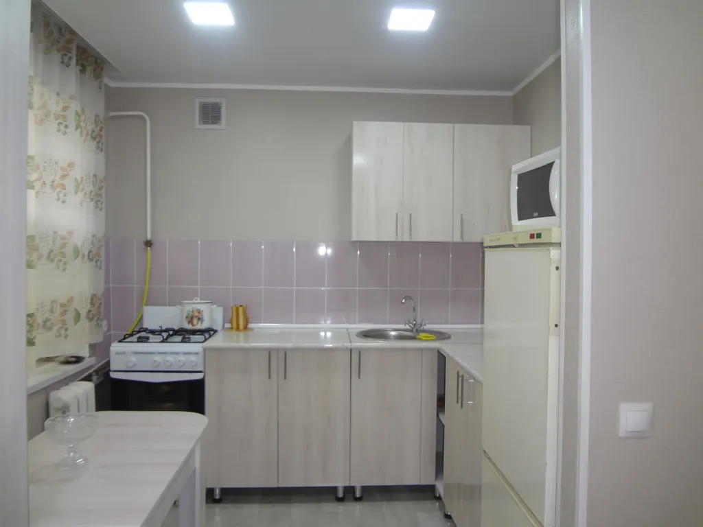 Море Пляж Парк, ТЦ ШУМ 2 мкр.