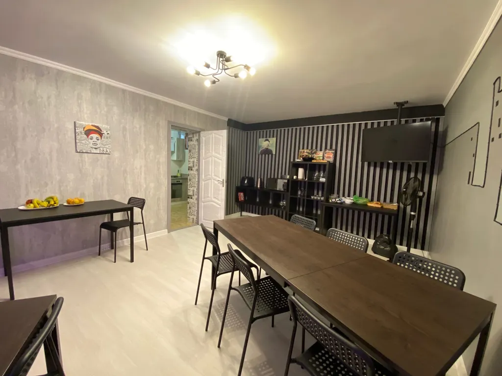 Вилла в сосновом бору с бассейном и видом на море и горы