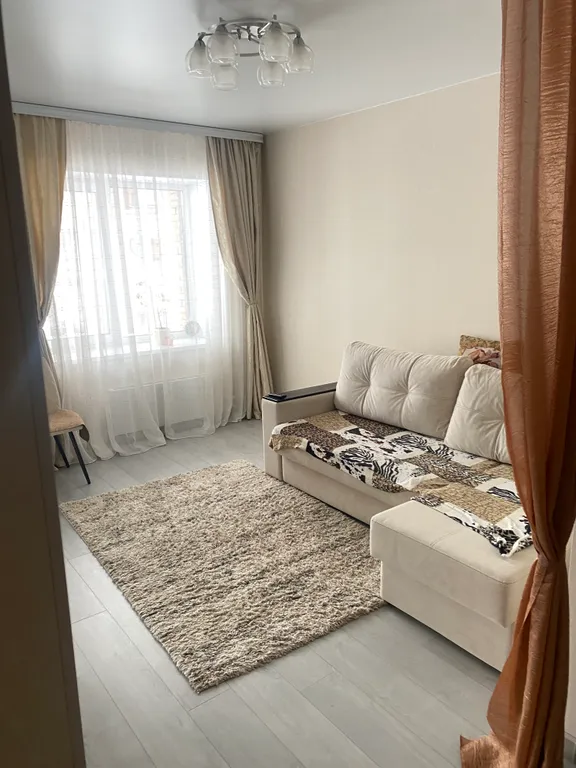 Хорошая, светлая  квартира в современном районе на берегу озера — аренда посуточно в Томск