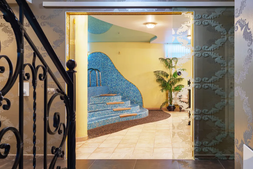 Элитный коттедж с бассейном