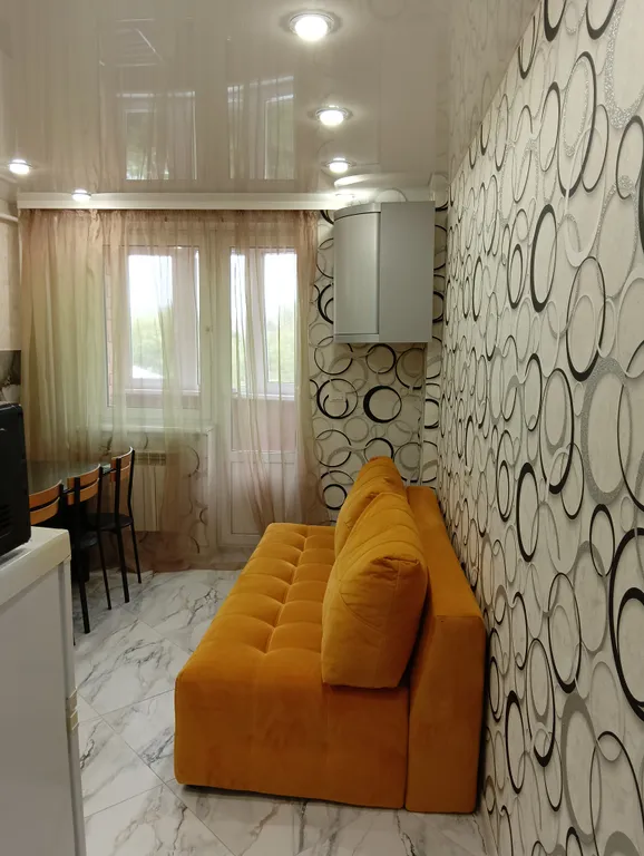 Квартира с евроремонтом у дворца игровых видов спорта