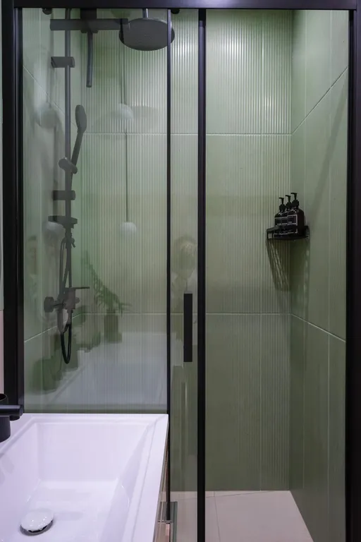 Комфортабельная евродвушка Меркурий с балконом у озера