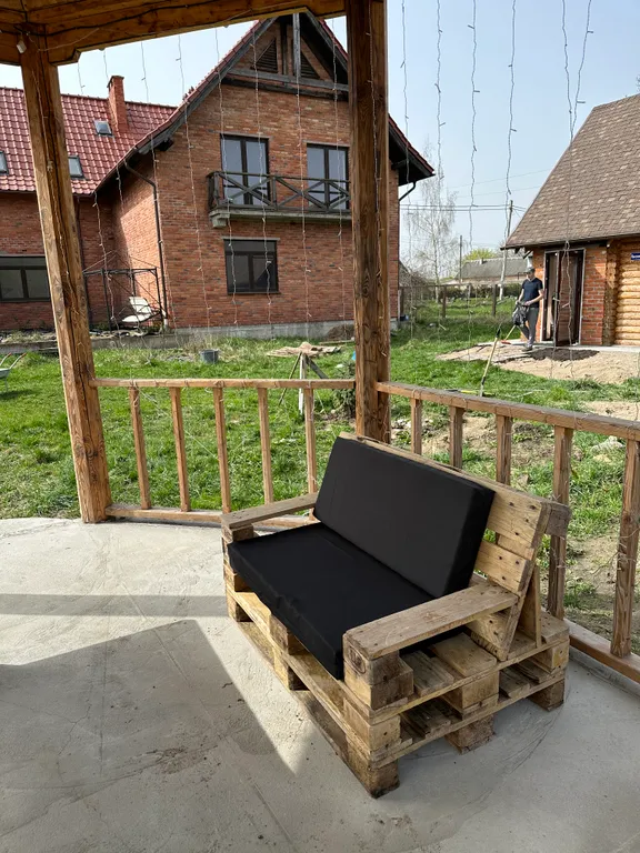 Уютный домик недалеко от моря близ казино Собрание