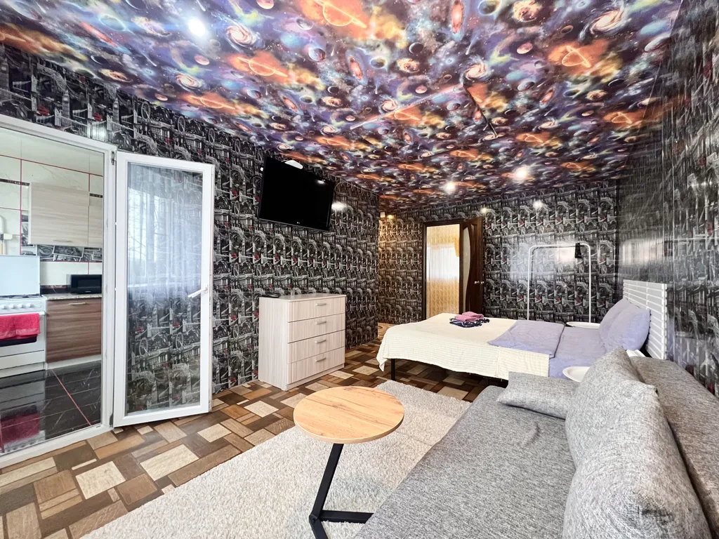 АПАРТЫ 51 возле Ленты "Полярные ночи" на Гвардейской,15