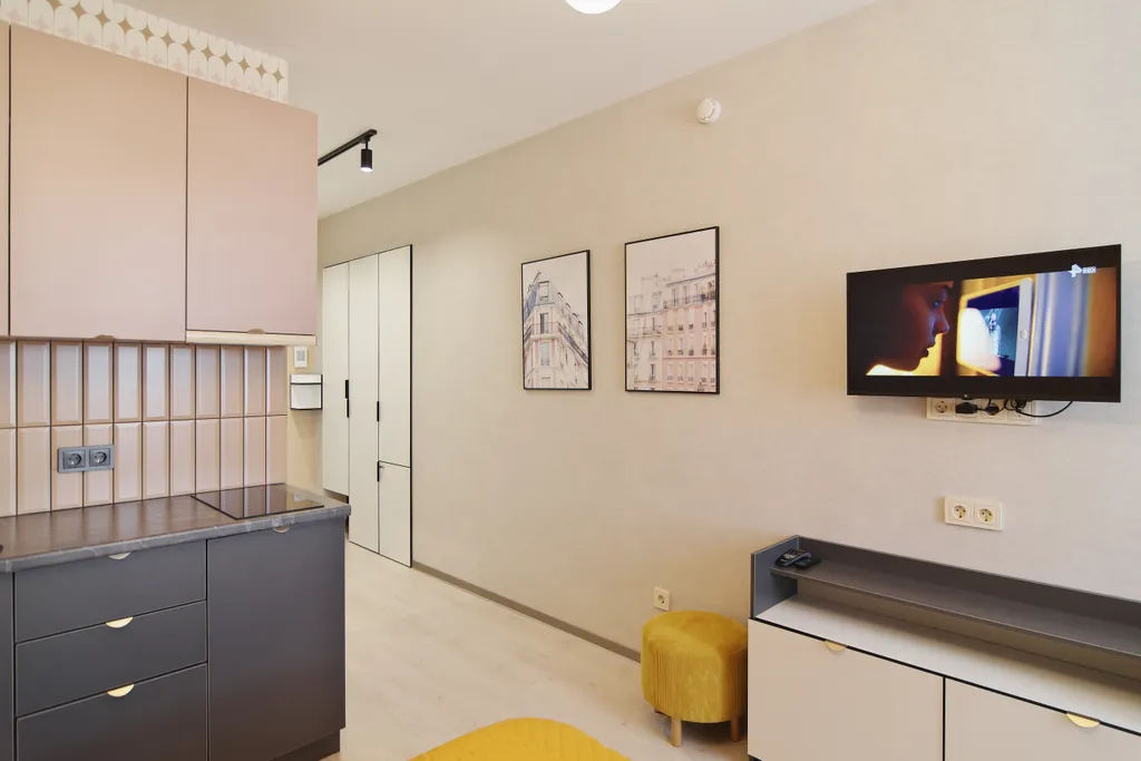 Видовая студия с евроремонтом на Самаровской