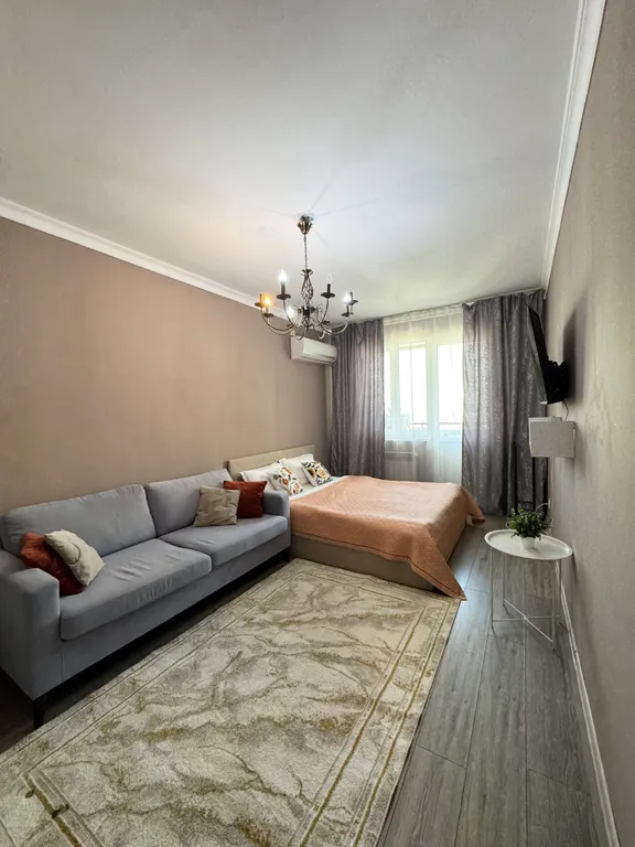 Квартира Светлая квартира с балконом — Алматы