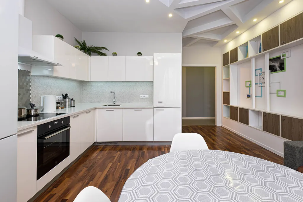 Большая семейная трёшка студия с видом на Обь и своей набережной