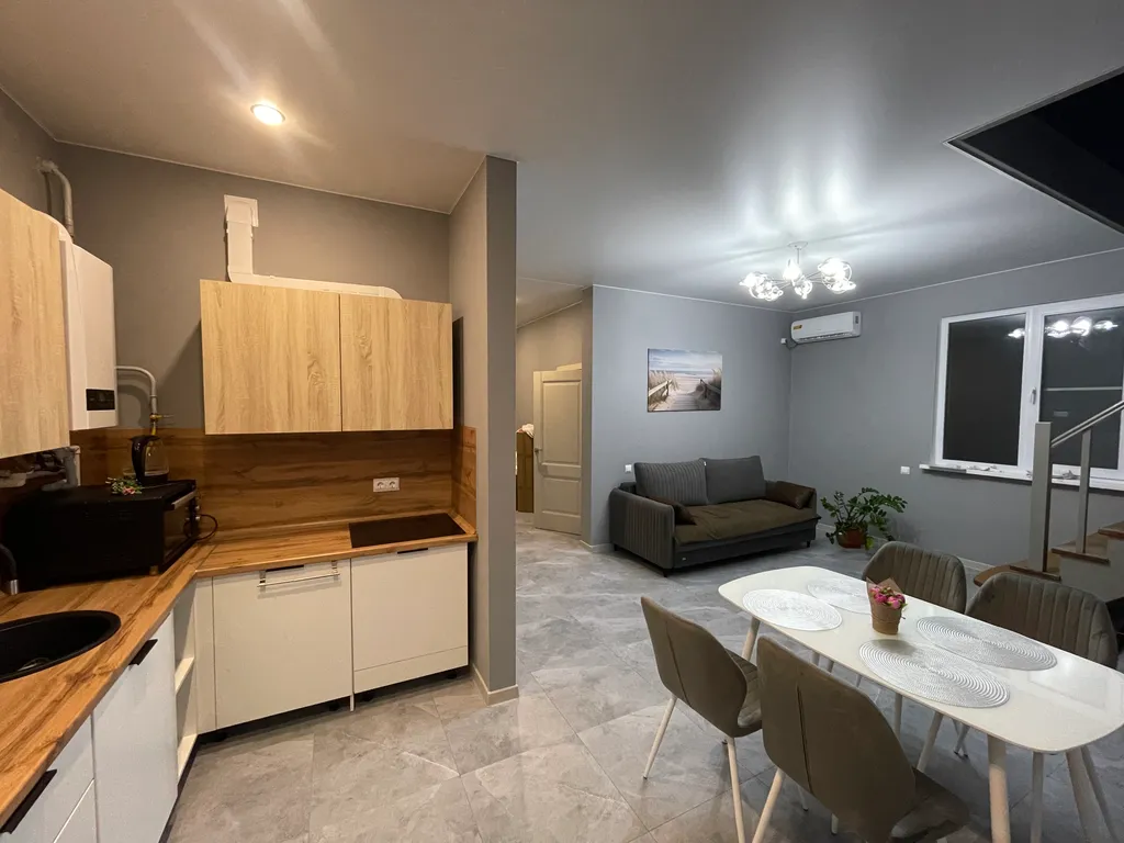 Уютный новый дом для семейного отдыха