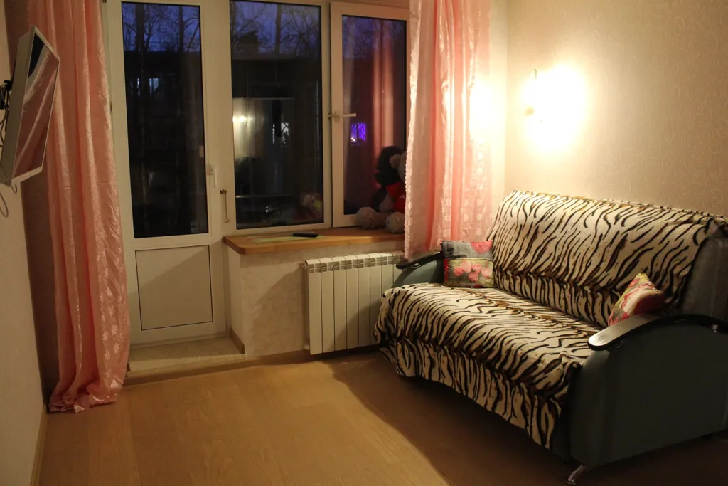 Уютная, светлая квартира недалеко от фонтанов Петергофа