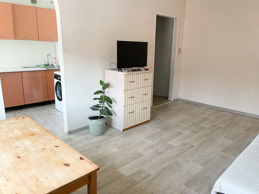 Просторная теплая двухкомнатная квартира