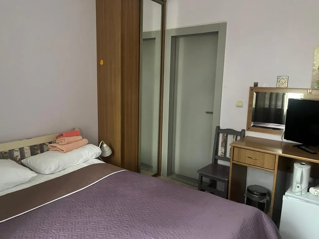 Квартира Одноместный номер с удобствами на этаже — аренда посуточно в Светлогорск