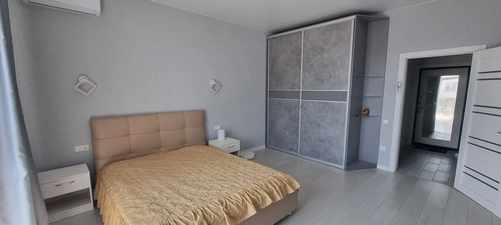 Квартира Просторная светлая квартира с большим балконом и видом на море, горы, закат — Геленджик