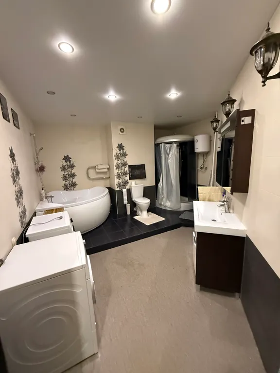 Просторная квартира с дизайнерским ремонтом