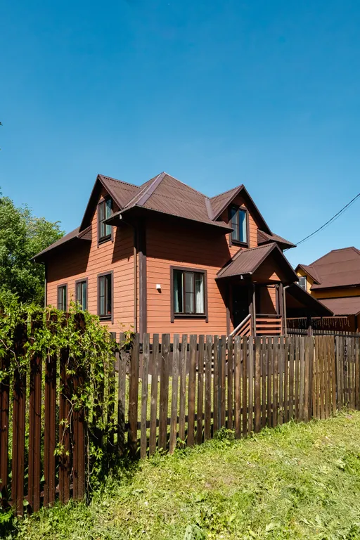 Дом у пруда в Веслево