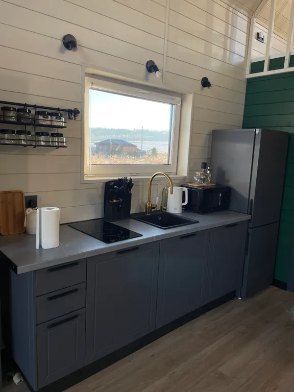 Новый современный дом с сауной в стиле барн хаус