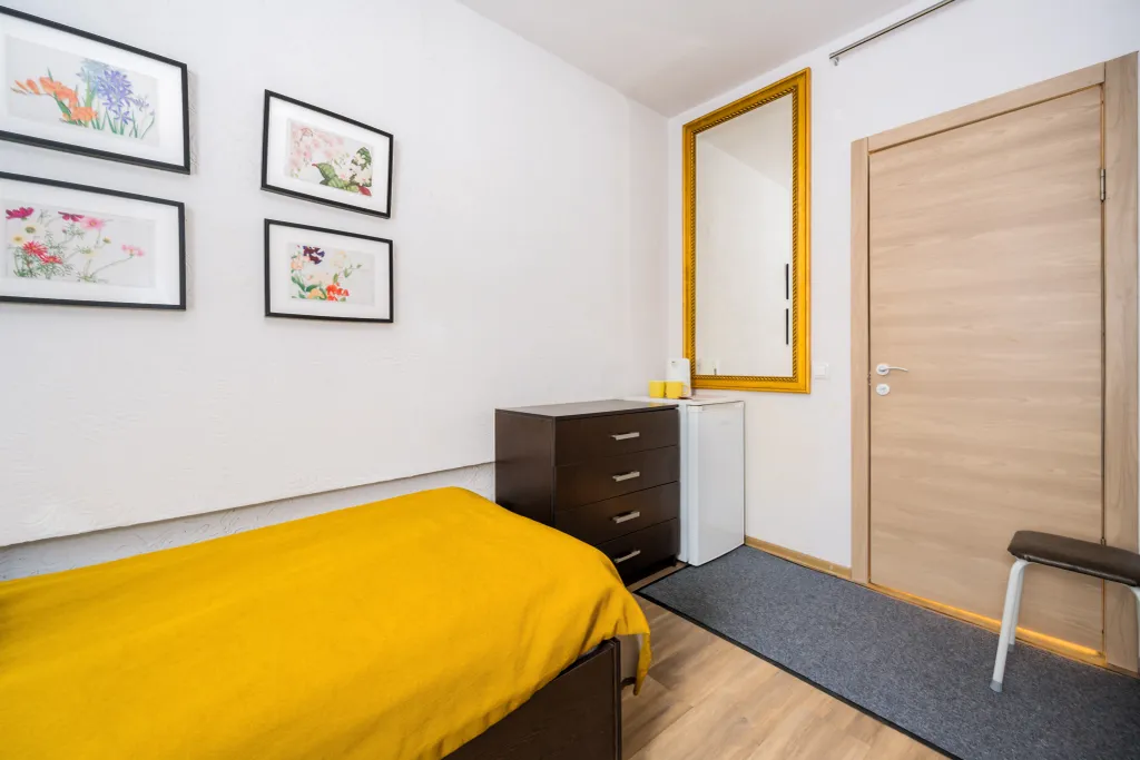 Квартира Комната с санузлом и двумя отдельными кроватями у зоопарка — Санкт-Петербург