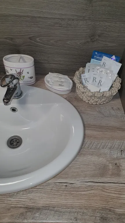 Домик с бассейном на Фиоленте со своей территорией