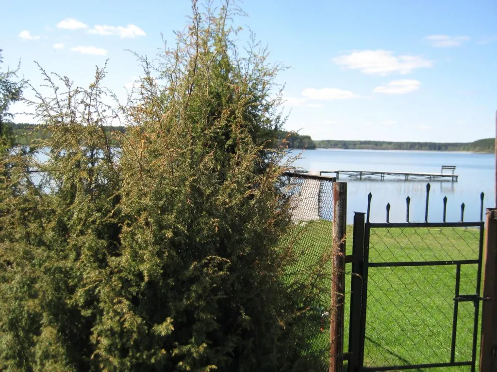 Дом у озера