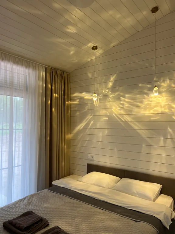 Дом у озера