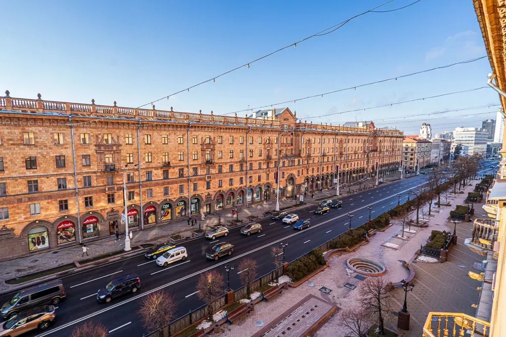 Квартира Квартира Просторная 5-ти комнатная в центральном доме Минска! Центр/октябрьская — Минск