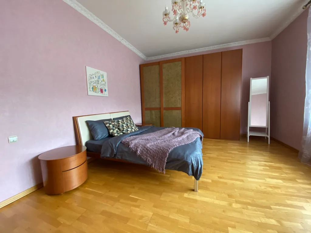 Просторная квартира в центре города для большой семьи