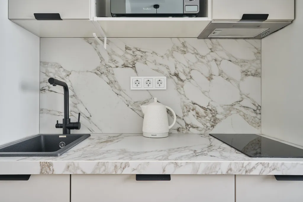 Современные апартаменты с видом на яхт клуб и канал имени Москвы