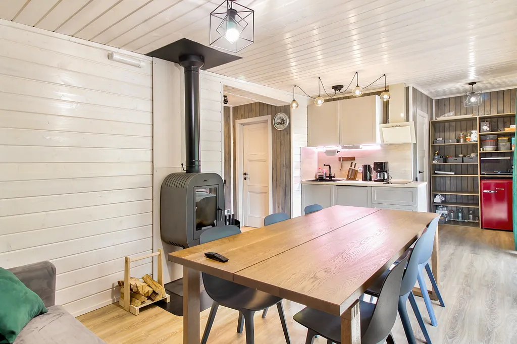 Дизайнерский коттедж с 2 спальнями