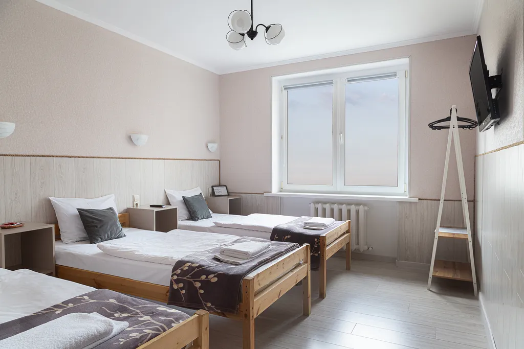 Трёхместный номер с общим санузлом