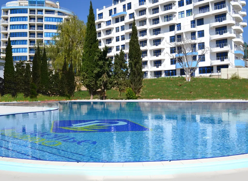 Евро-двухкомнатные апартаменты в ЖК Ришелье Шато с бассейном