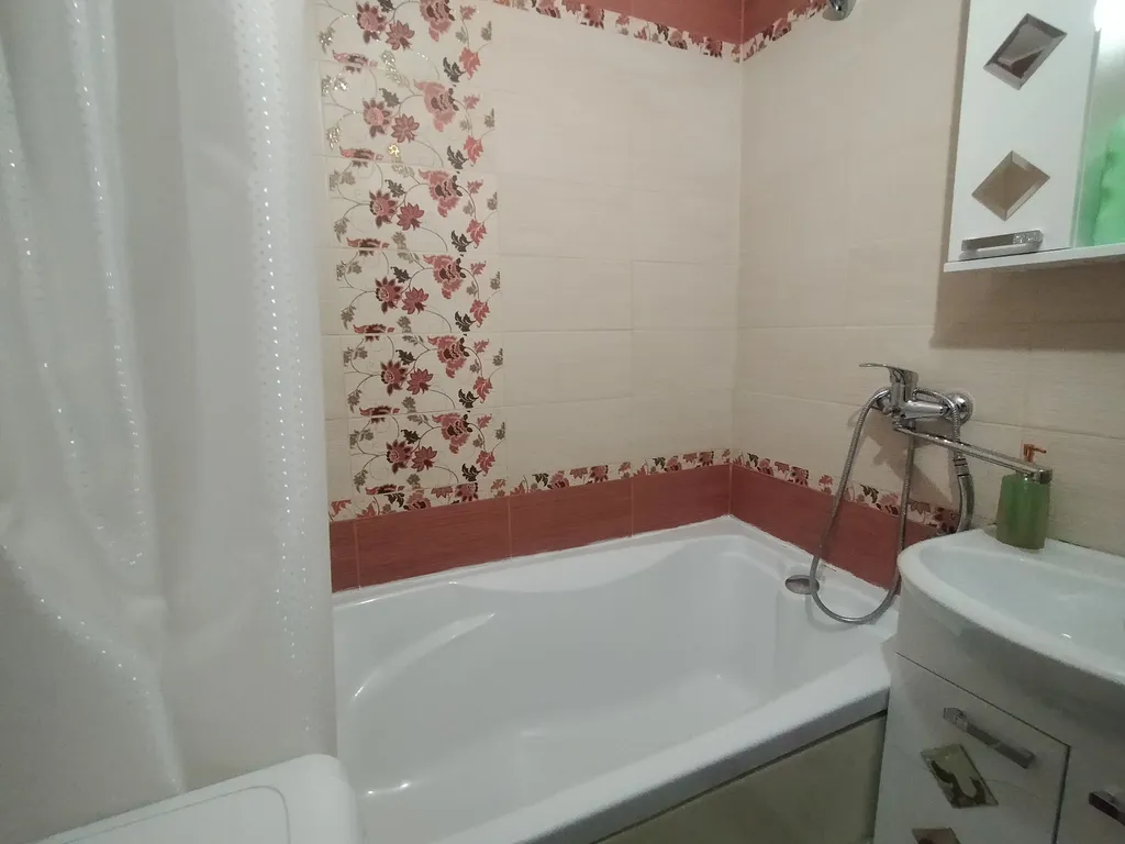 Квартира рядом с ТРЦ Родник