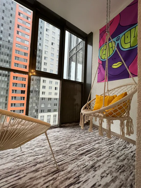 Уютная, стильная квартира в Изумрудных холмах