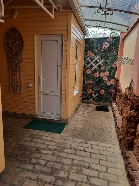 Уютный дом на берегу моря