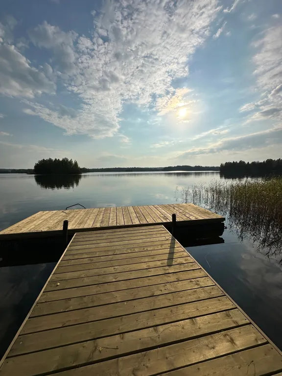 Дом на берегу озера