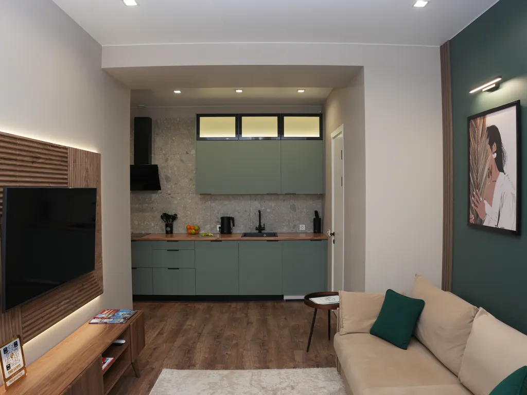 Трехкомнатная квартира в историческом центре